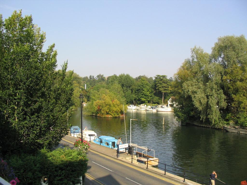Uno Hotel Thames Maidenhead Exterior photo