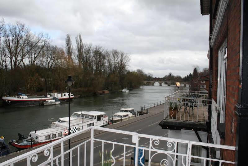 Uno Hotel Thames Maidenhead Exterior photo
